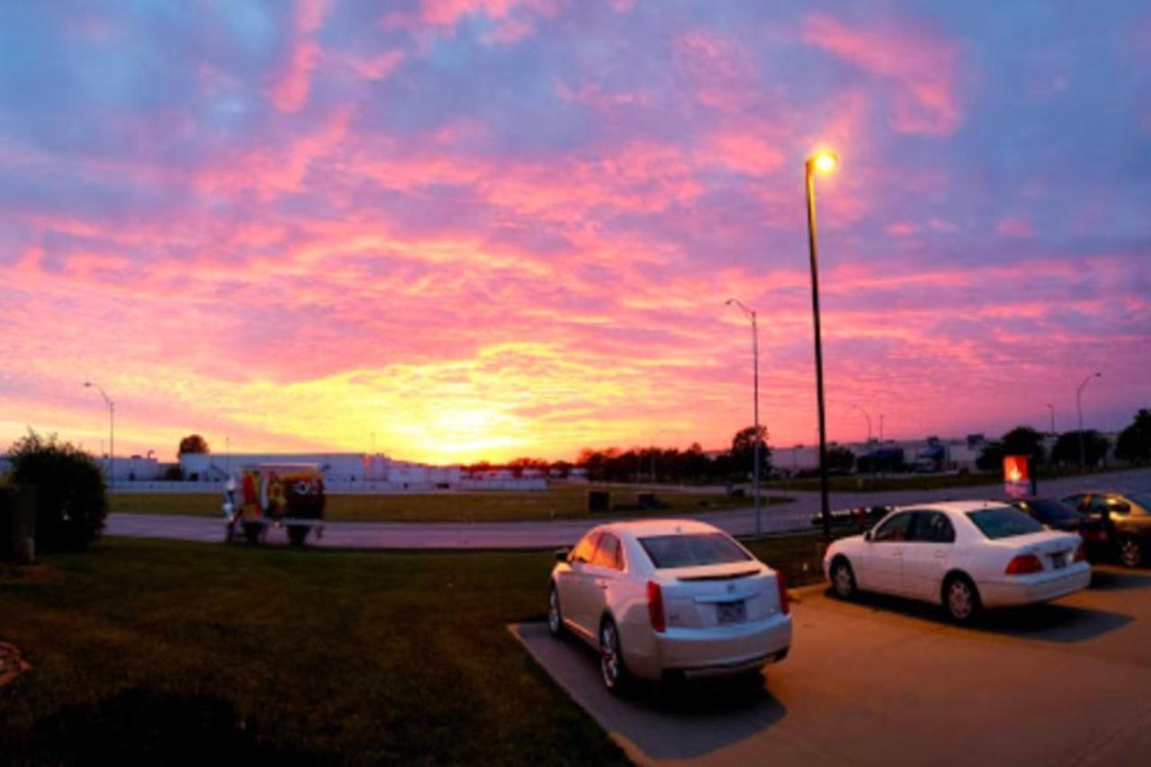 Oyo Hotel Lincoln Airport Ne, Hwy 80 Buitenkant foto