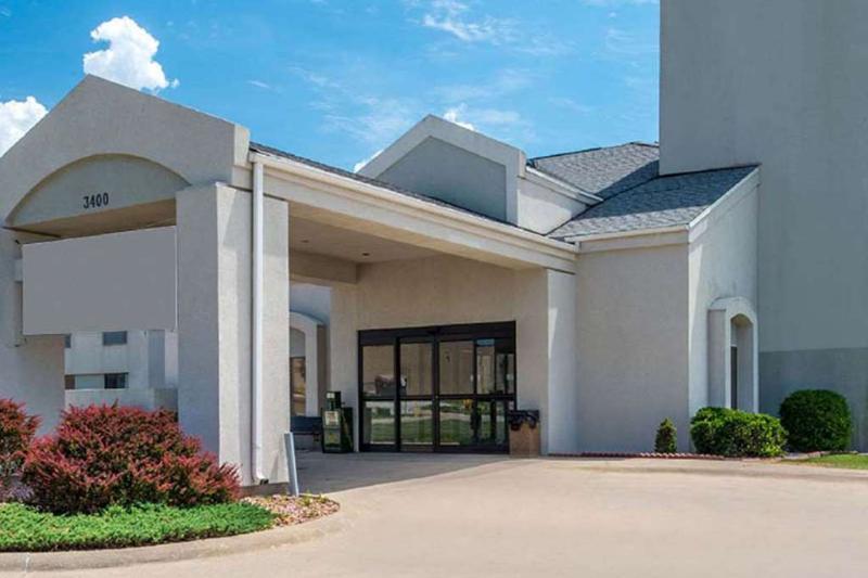 Oyo Hotel Lincoln Airport Ne, Hwy 80 Buitenkant foto